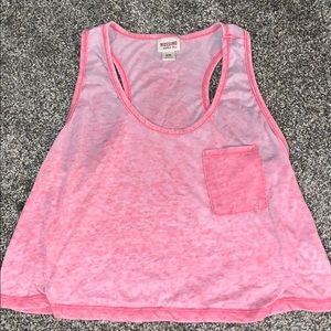 Juniors cropped tank top